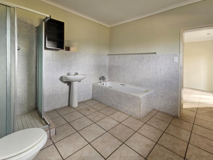 3 Bedroom Property for Sale in Ladybrand Free State